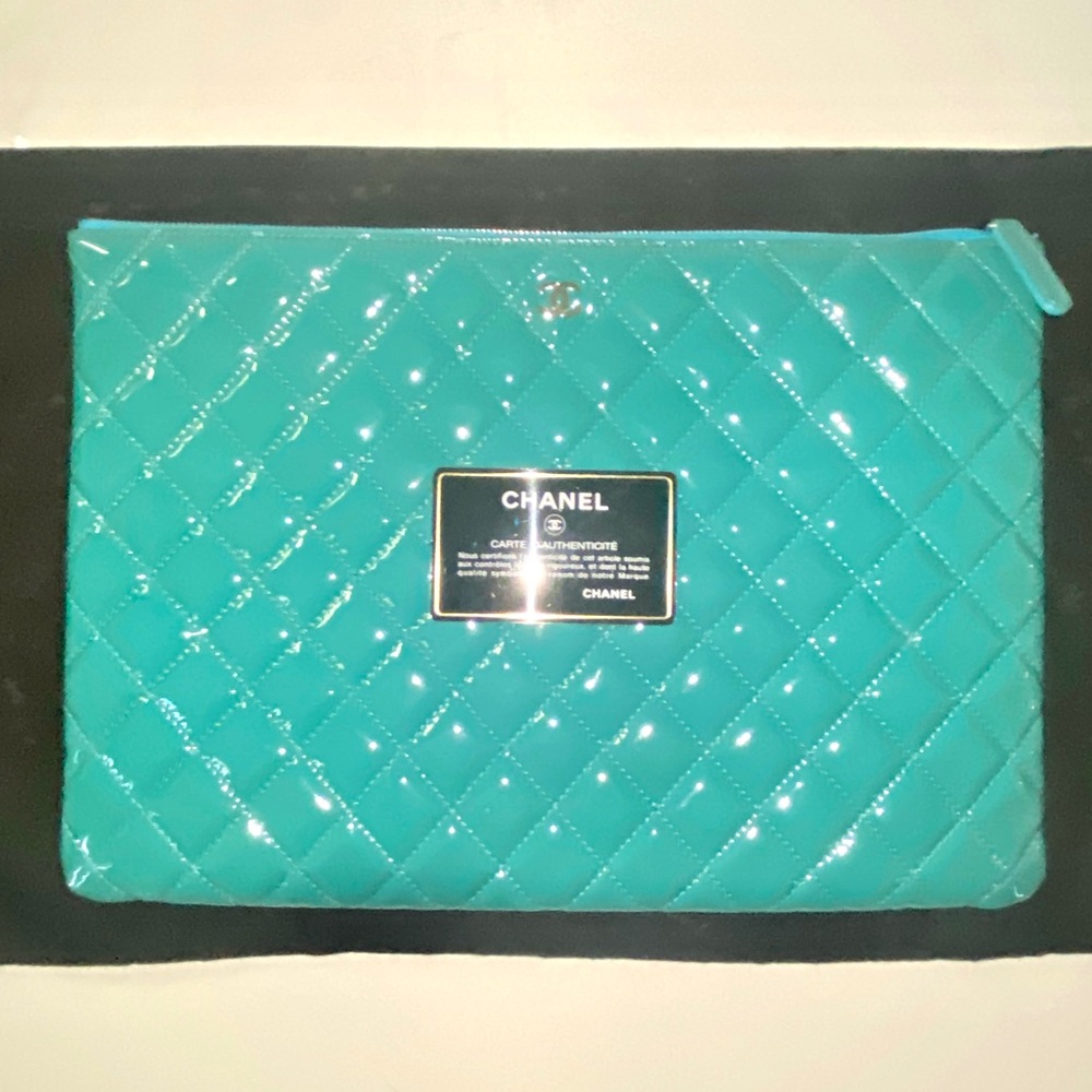 CHANEL Large Turquoise Blue Patent Leather Clutch